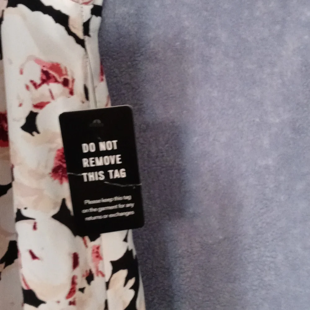 Express Floral Jumper/Romper - Picture 7 of 8